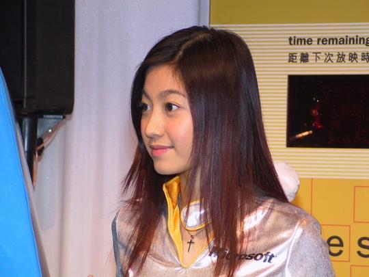 19歲陳自瑤Yoyo為微軟產品展銷做推廣大使