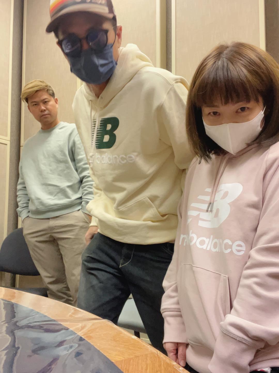 聽眾講到主持人都唔耐煩,想cut線嘅時候佢先肯入正題。