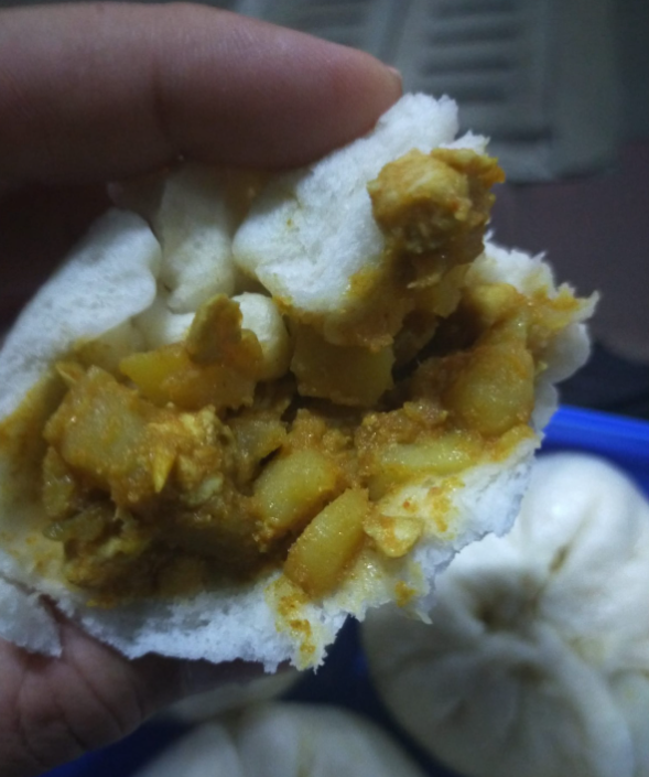 女兒做的愛心咖喱包。(互聯網)