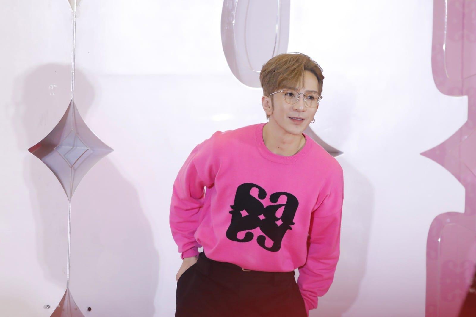 Anson Lo情人節現身尖沙咀,宣傳剛面世的個人品牌ALLOVER。(林俊源攝)