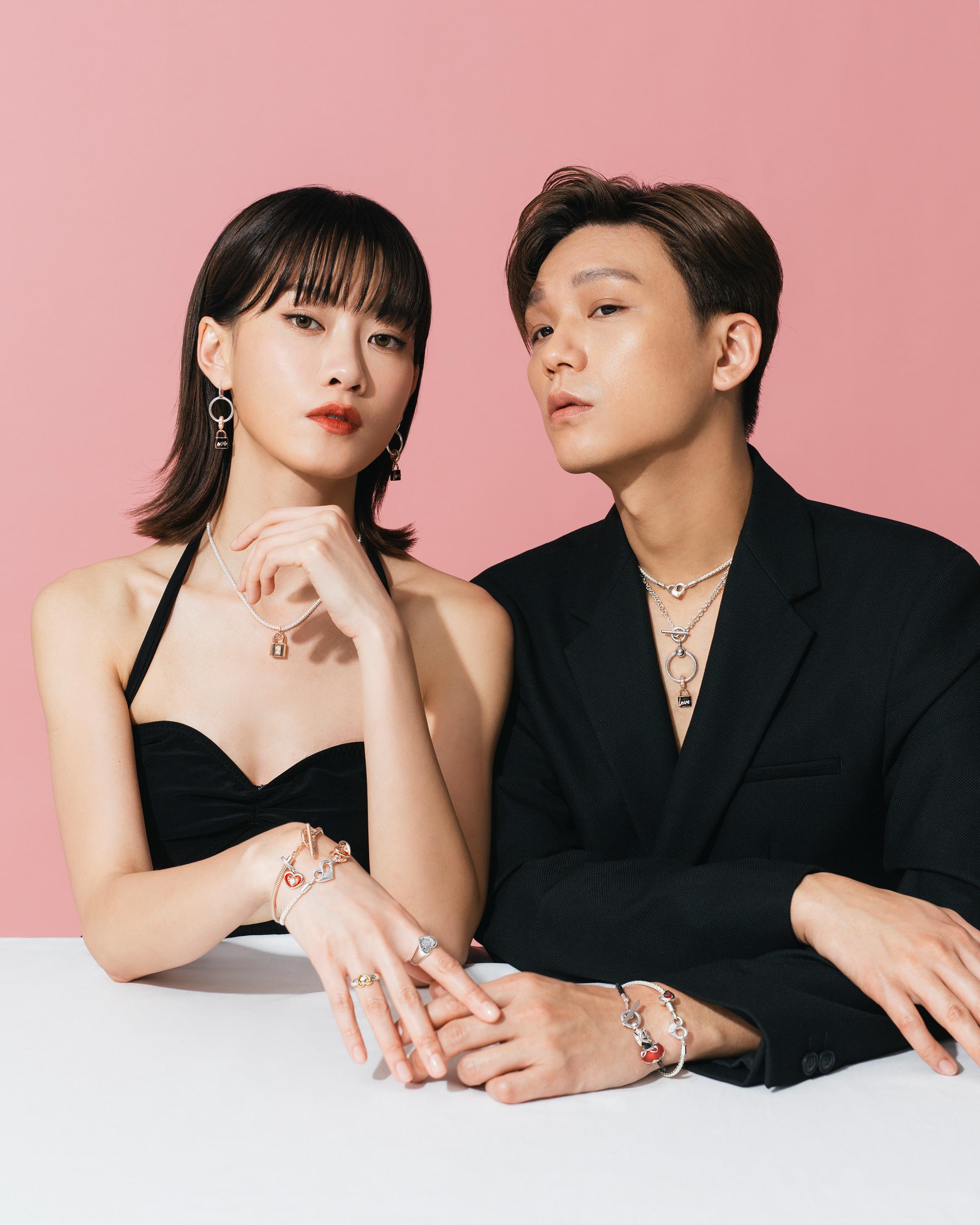 廖子妤與盧鎮業鍾情最新「Love」掛鎖吊飾。