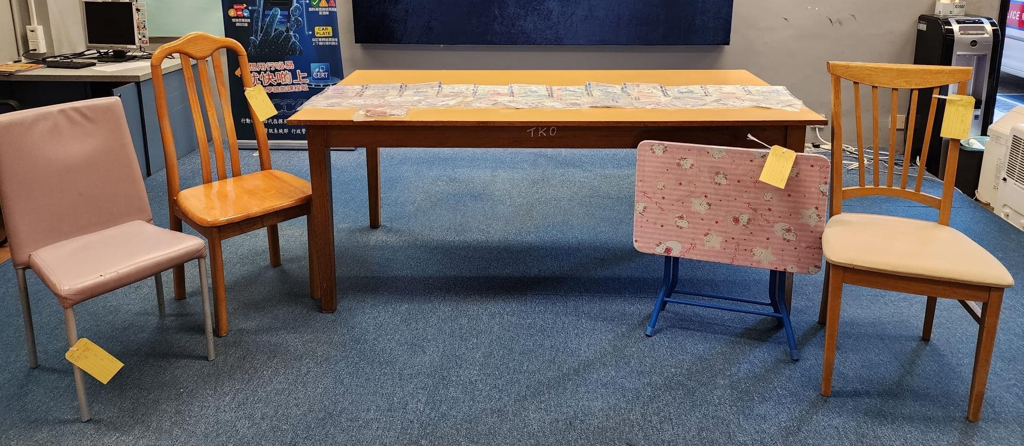 將軍澳警區特別職務隊聯同特遣隊人員今日在區內展開行動