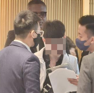 富二代帶多位保鑣陪同睇新盤「瑜一」(網上圖片)