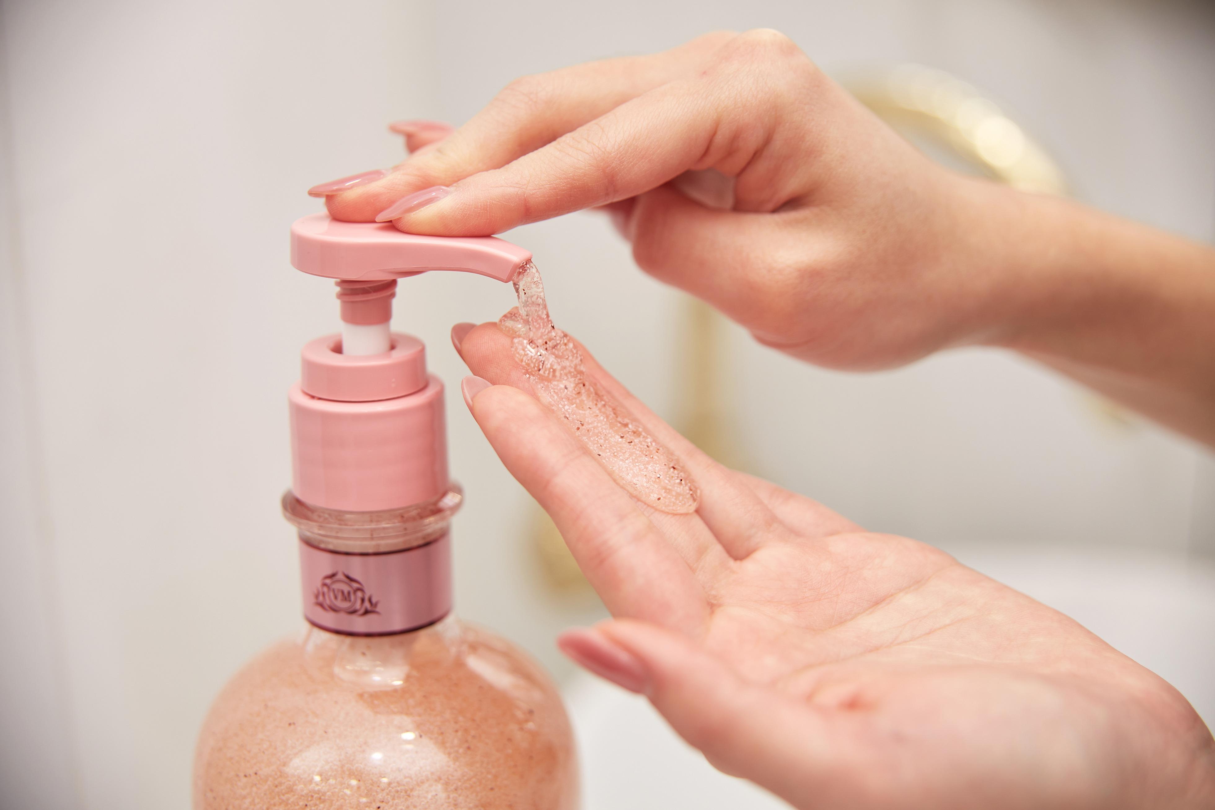 新升級配方有效提升肌膚光澤及美白度,讓用家能真正體驗沐浴「洗白白」。