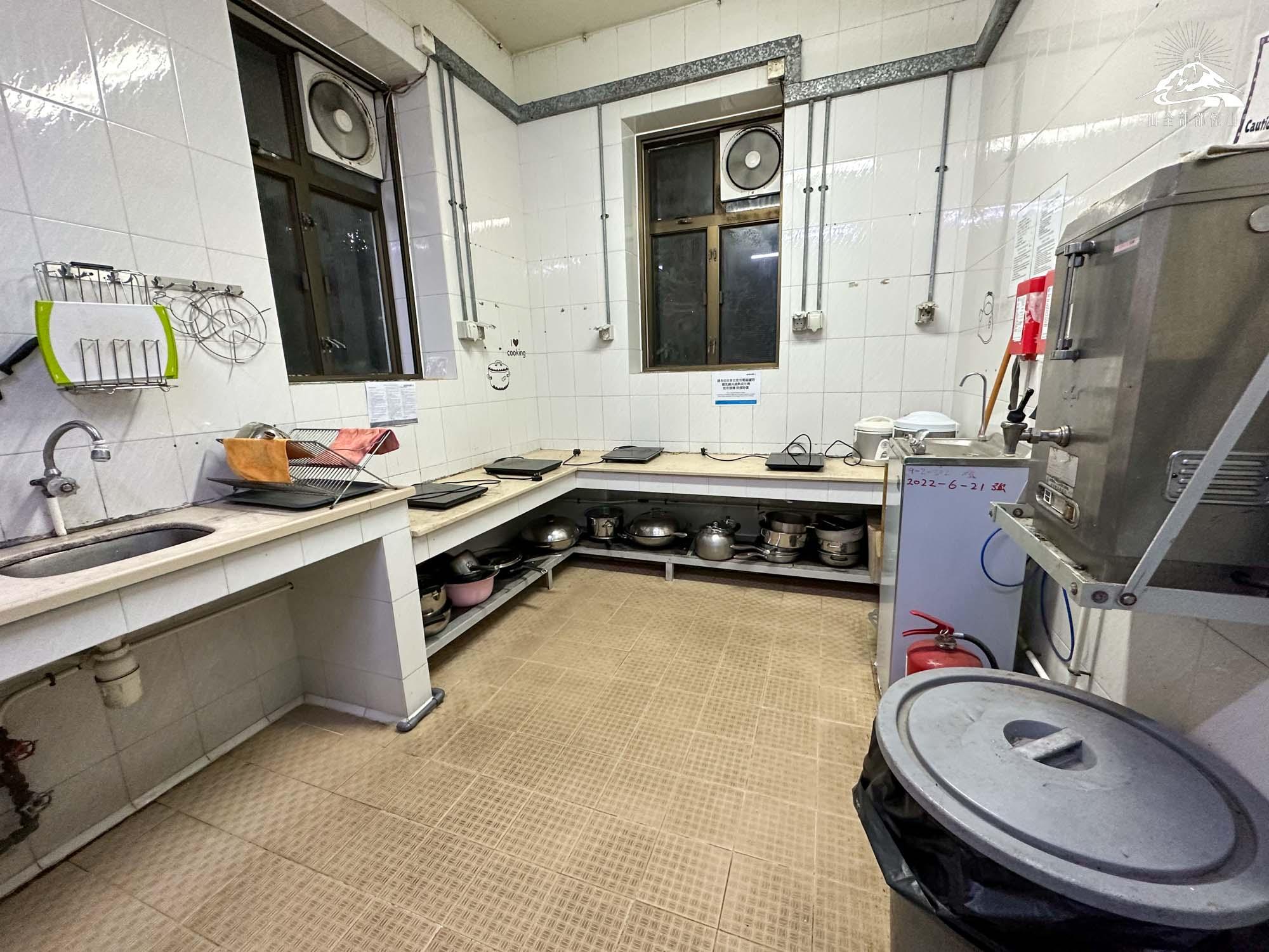 19昂坪青年旅舍廚房