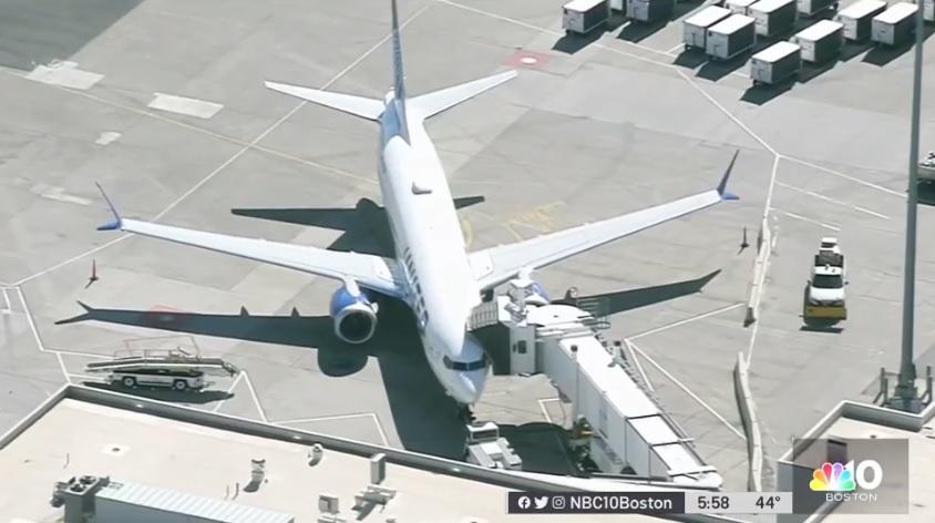 涉事客機。(互聯網)