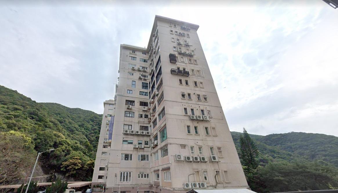 位於淺水灣道的低密度豪宅屋苑海峰園,不乏政商界名人和藝人居住。(網上截圖)