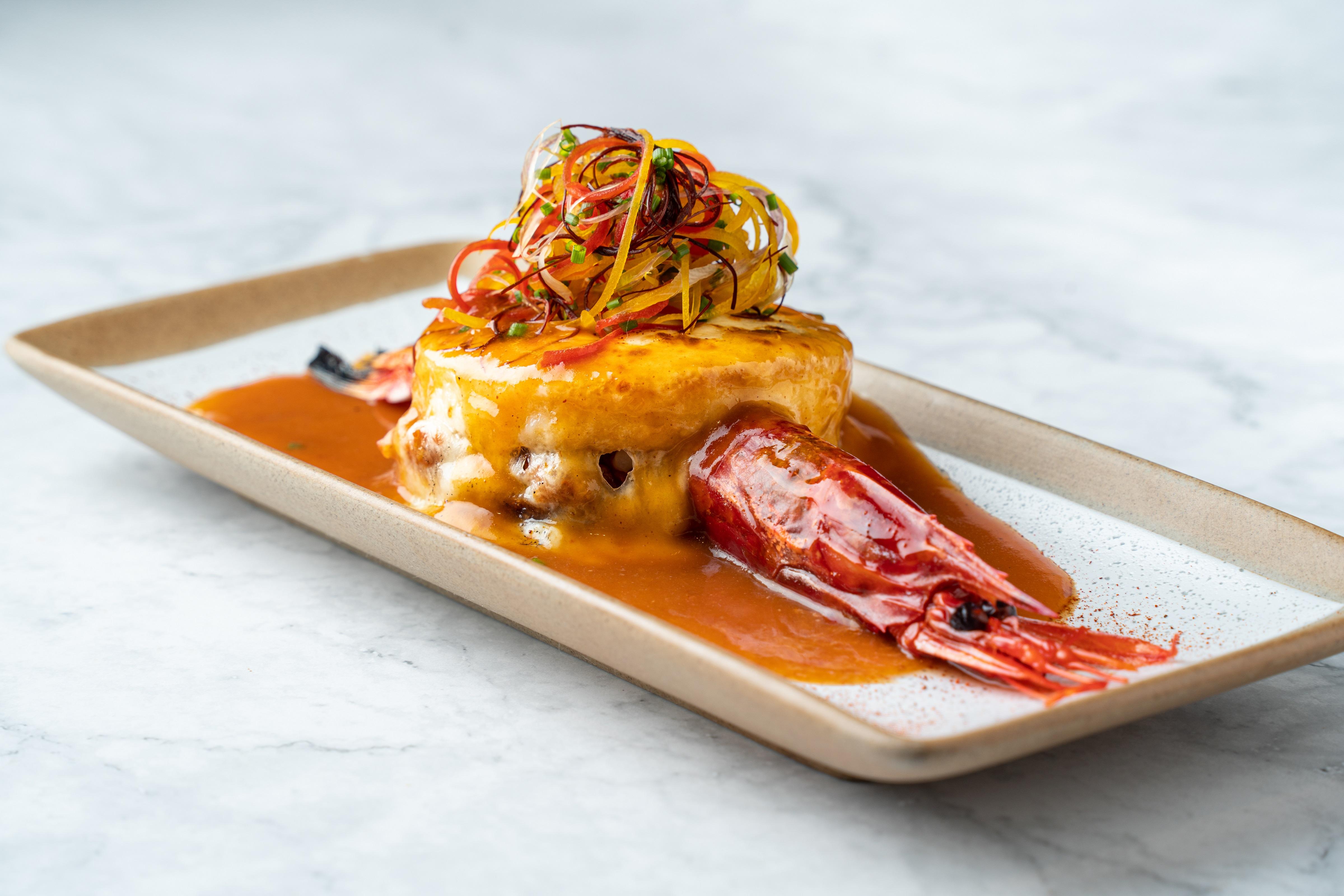 葡萄牙紅蝦Francesinha三文治配濃郁海鮮汁 $210