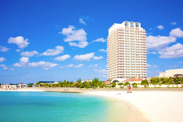 沖繩海灘塔酒店