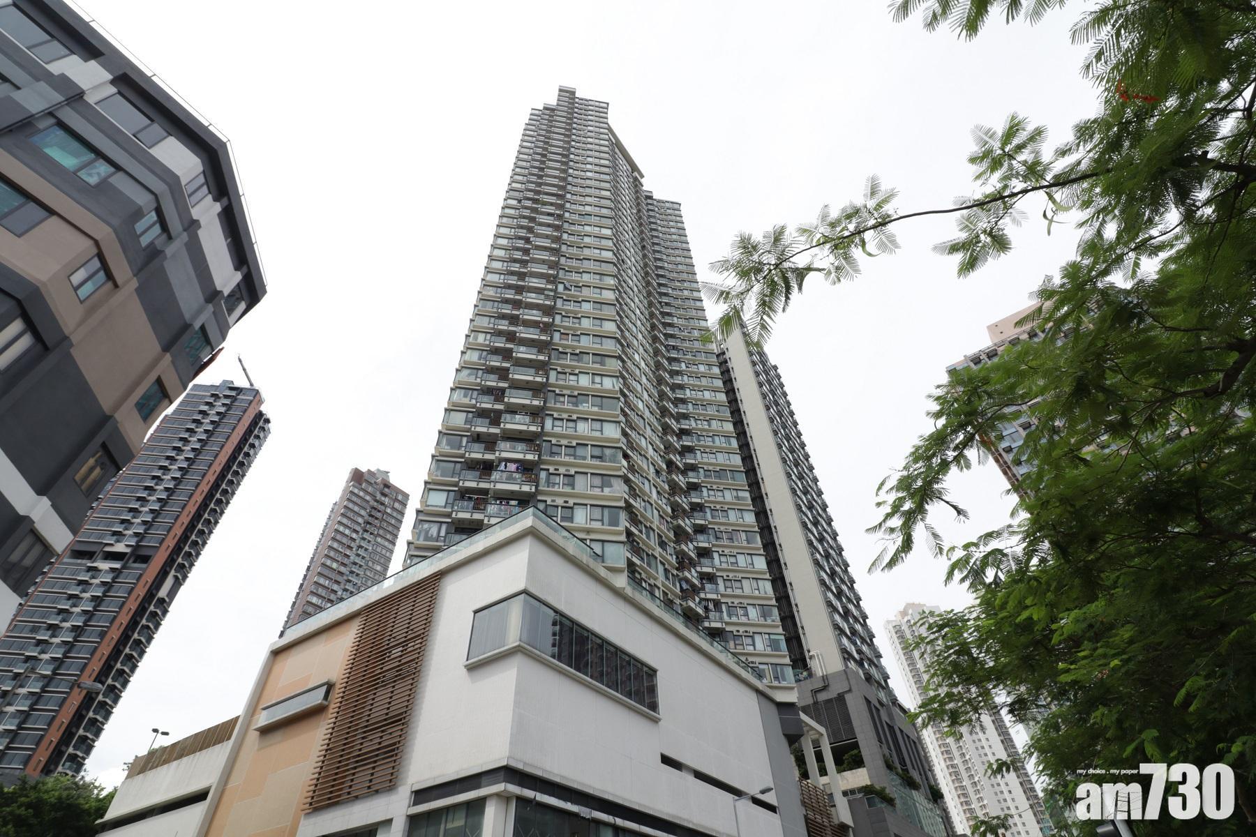 油塘單幢物業鯉灣天下於2006年入伙,有指黃心穎租住該大廈一個高層兩房單位多年。(資料圖片)