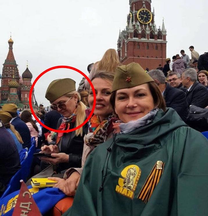2019年也有照片顯示Natalia出現在紅場的貴賓看台上,似乎與普京有交情。(網上圖片)