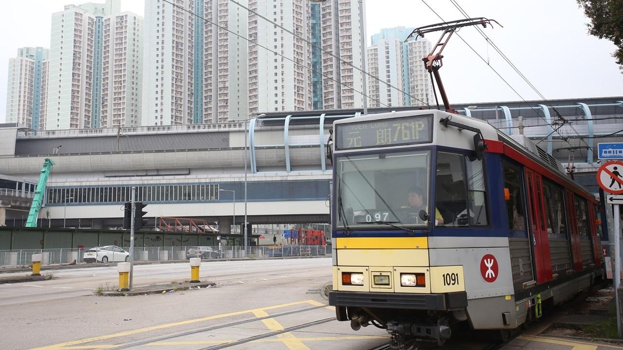 輕鐵天瑞站有工程車故障阻路,4條路線一度須改道。(資料圖片)