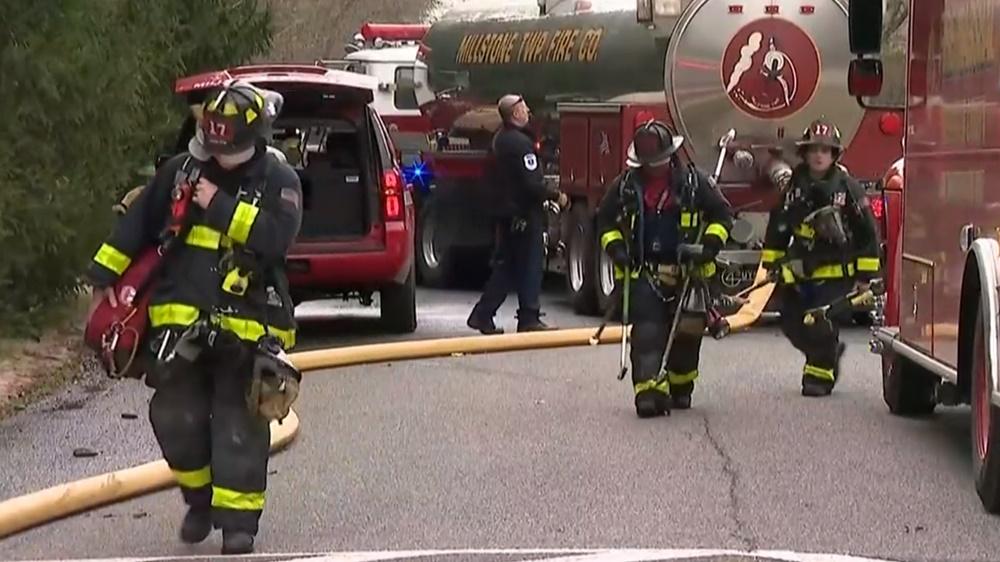 消防至屋內女住客與她的所有貓咪無一生還。(網上圖片)