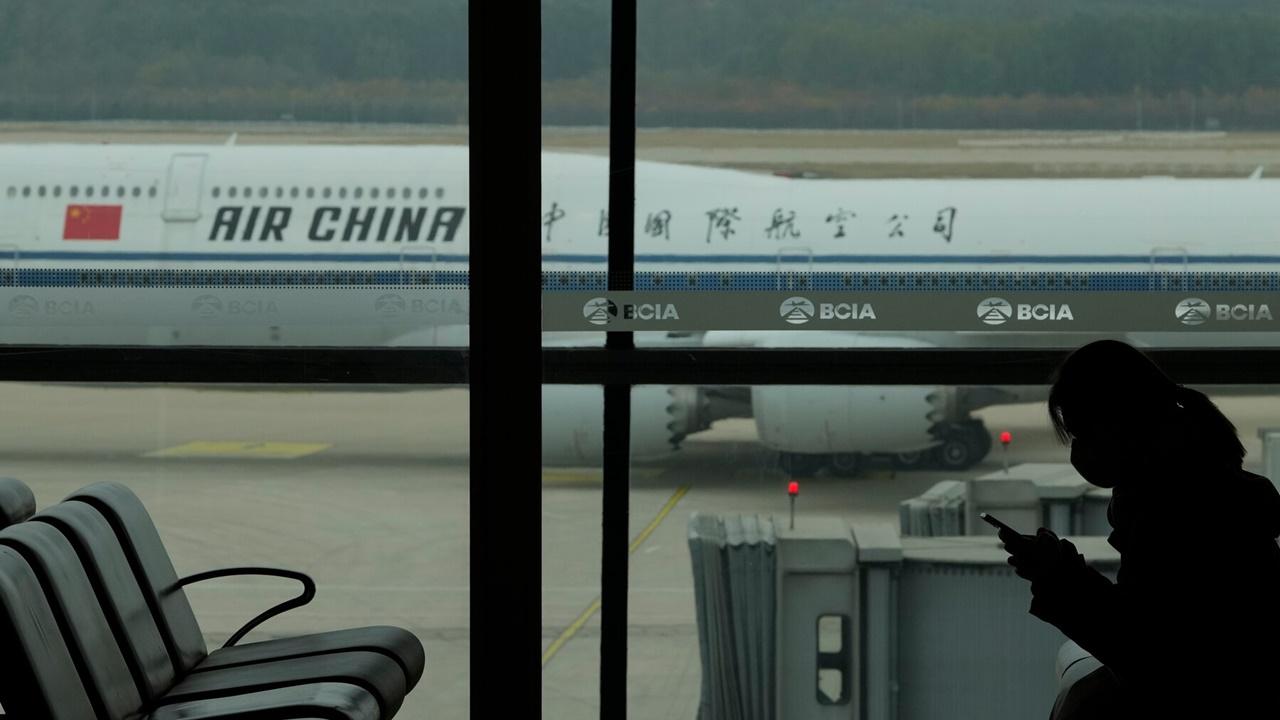 赴華直航航班人員可以快測代替核酸。(資料圖片)