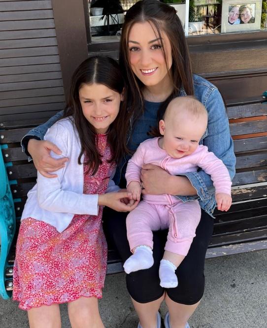 Cara Tatarelli努力修補與10歲女兒的關係。(Twitter)