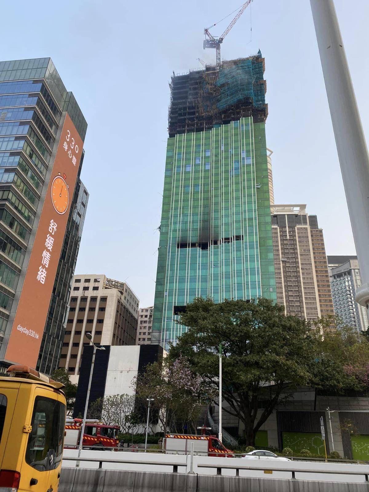 尖沙咀地盤四級火,焚燒逾9小時後大致救熄。