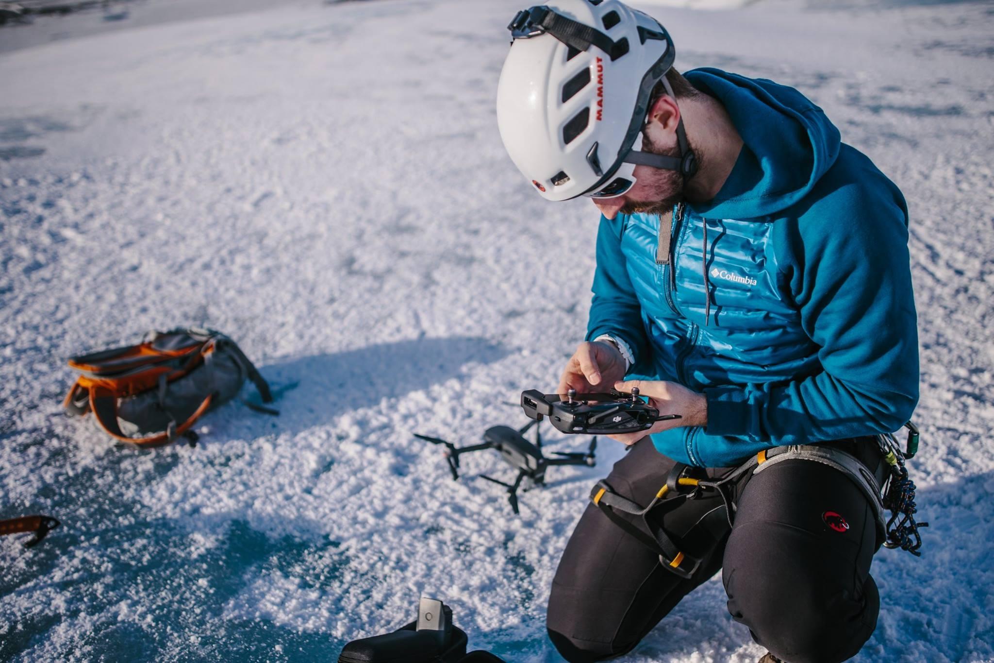 跟隨Anturus探索歐洲最大的冰川,踏上「瓦特納冰原探險」。