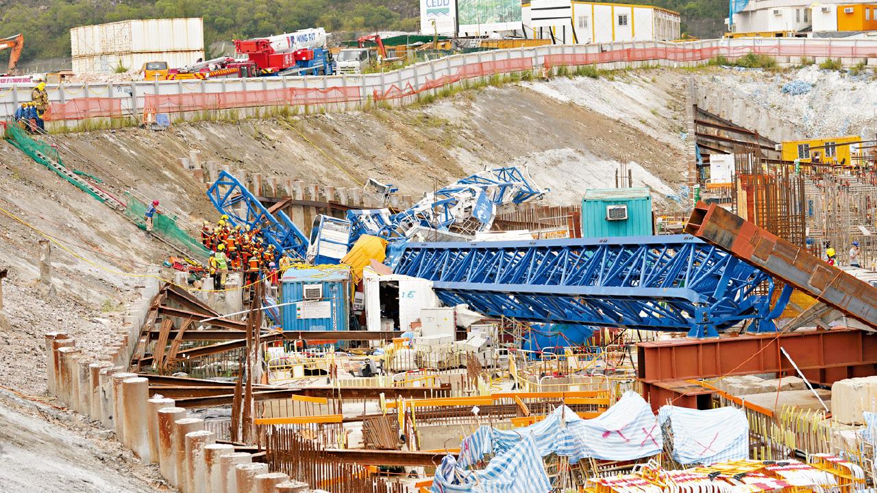 安達臣道 冧天秤