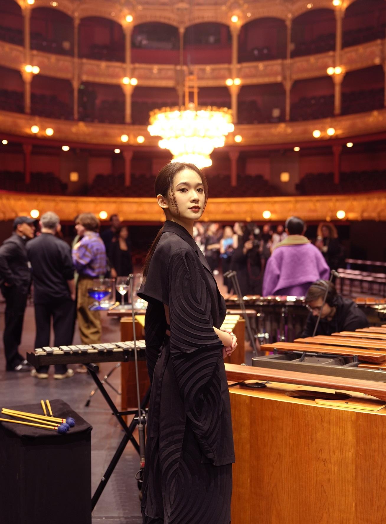 雲浩影希望自己可擁有一場,如這個時裝秀般令人震撼的音樂會。