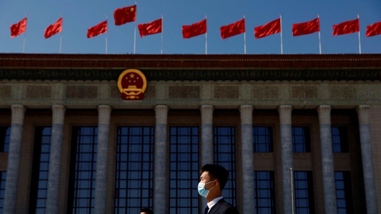 正在北京出席兩會的港區人大代表,今早獲中共中央政治局常委趙樂際等接見。(資料圖片)