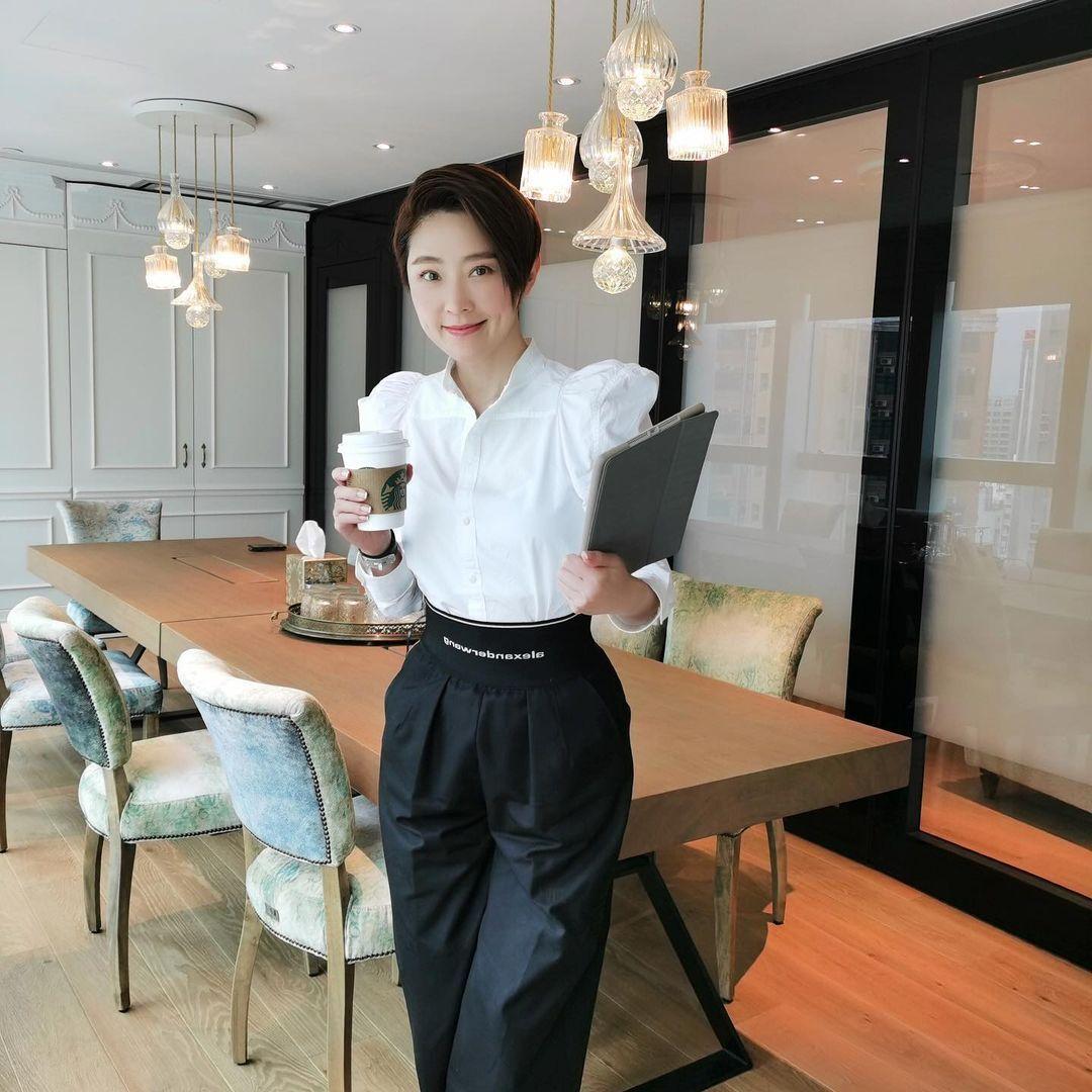 張玉珊在2003年成功將公司上市。