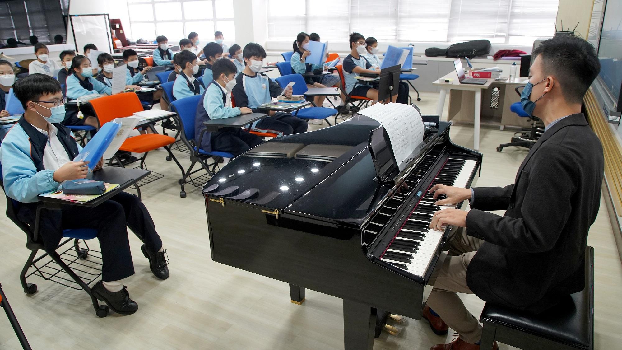 學校相信每個孩子都有其獨特天賦,因而提供平台讓學生發揮潛能。