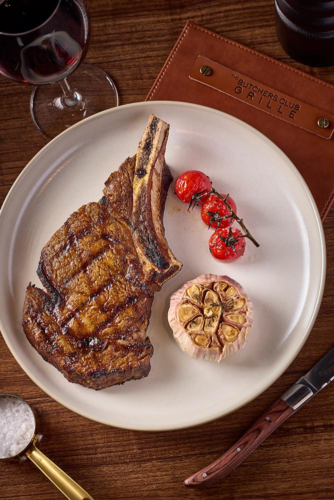 安格斯帶骨肉眼牛扒 $588