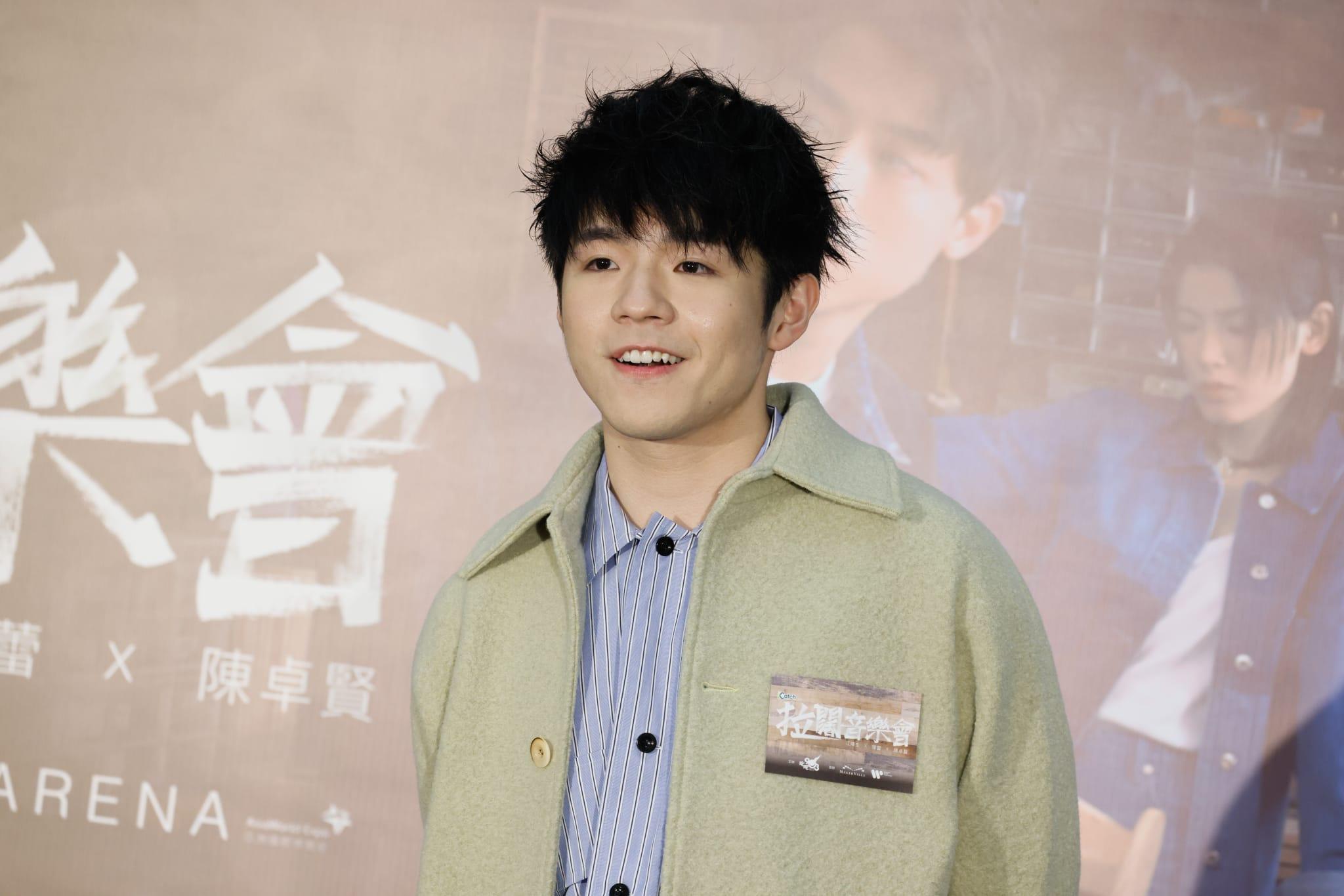 陳卓賢、江𤒹生、陳蕾現身銅鑼灣時代廣場舉行的記者會。 (蘇文傑攝)