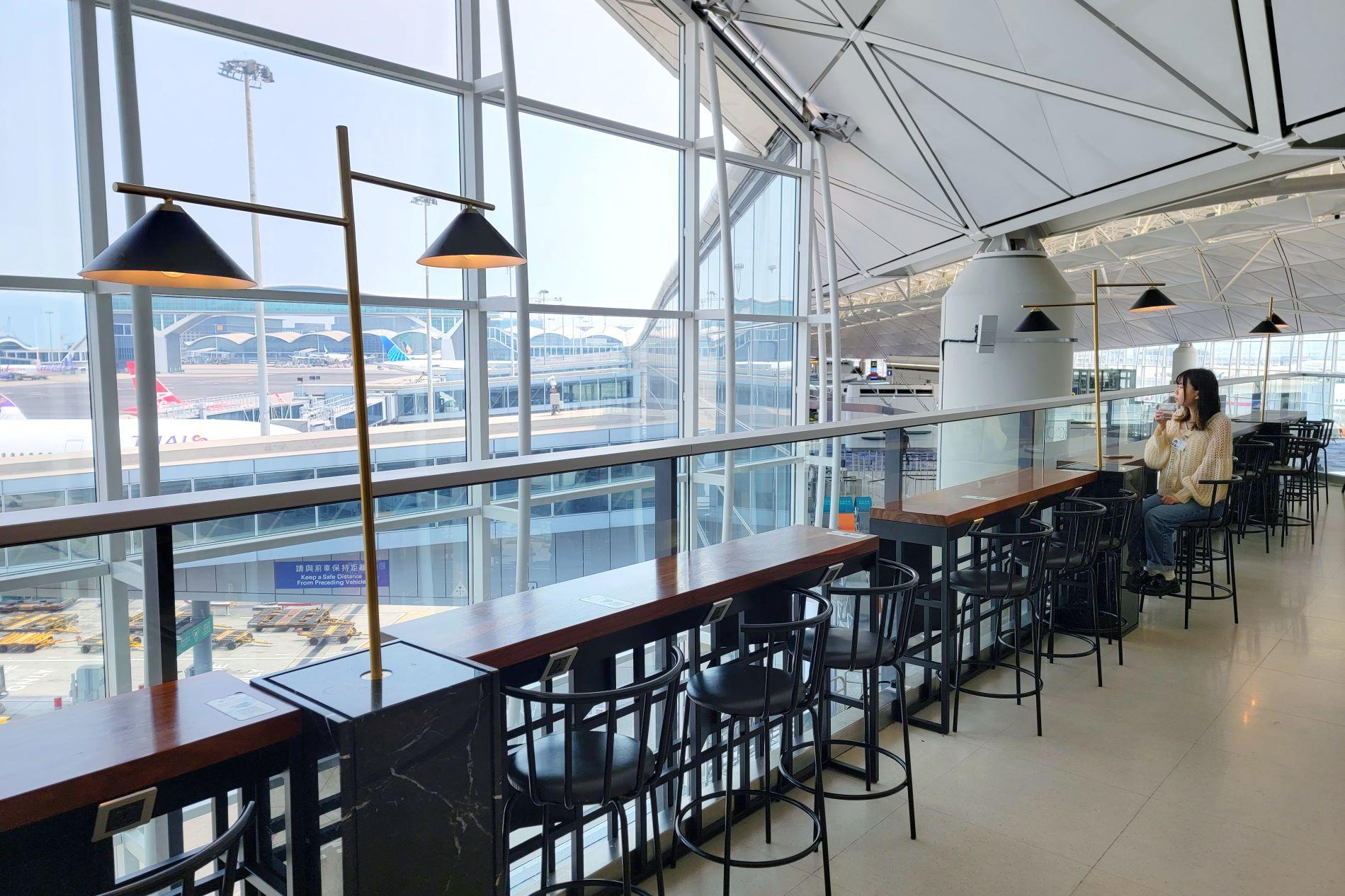 • 飽覽停機坪的景色,包括全新地標「天際走廊」