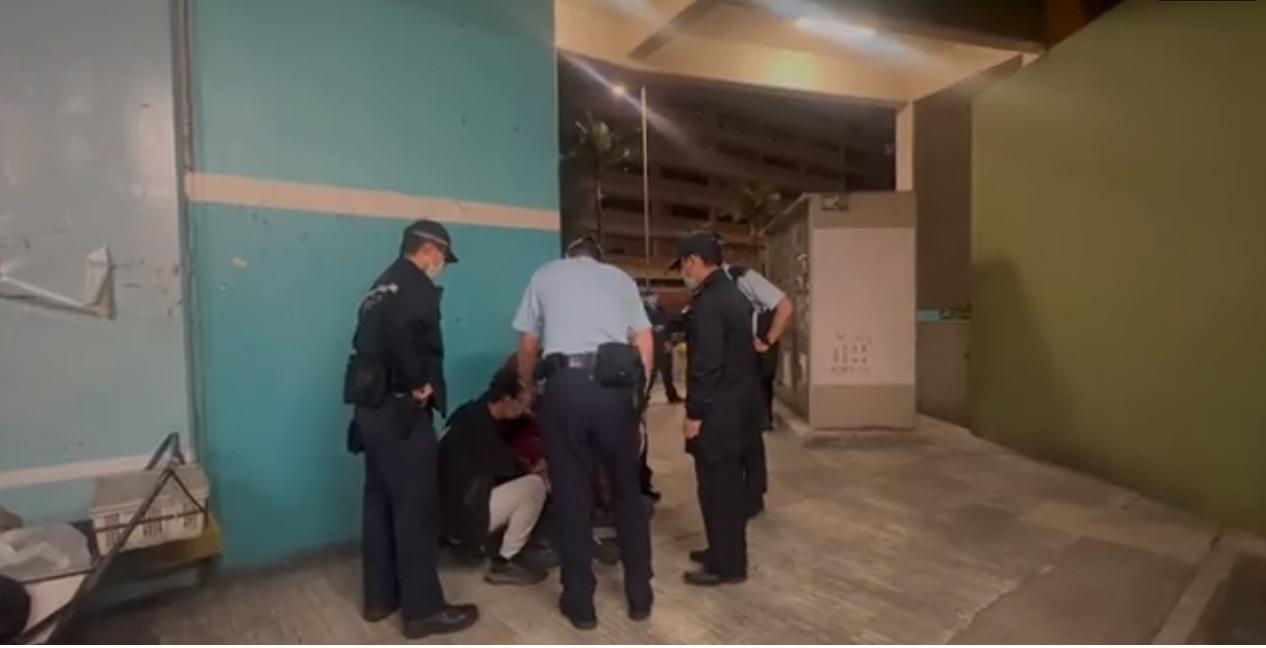 網上熱話|九旬陳婆婆哭訴往如廁叫親友睇檔 食環署沒收栗子車澄清針對無牌販賣