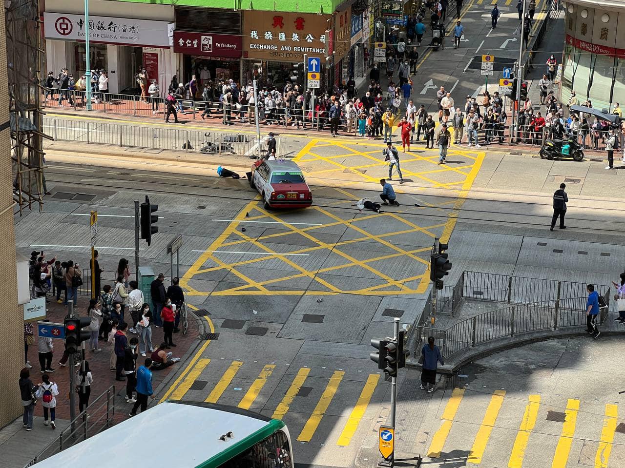 北角發生交通意外,最少五人受傷。(香港突發事故報料區FB)