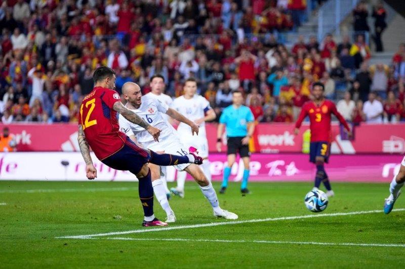 前鋒祖斯奴後備入替梅開二度