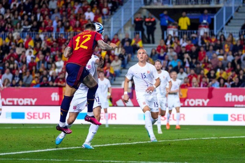 前鋒祖斯奴後備入替梅開二度-2