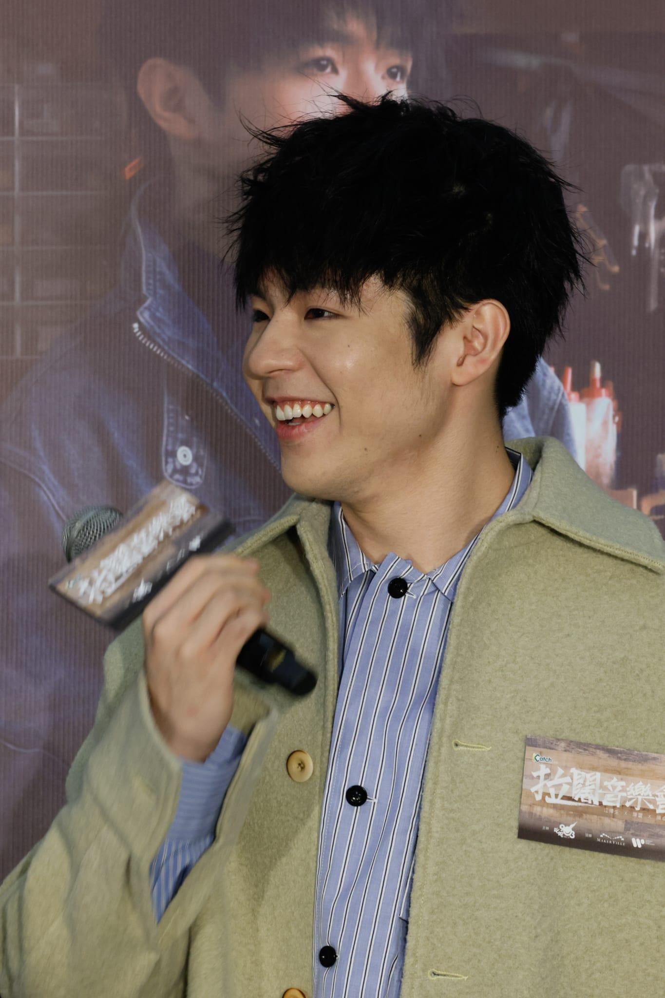 陳卓賢、江𤒹生、陳蕾現身銅鑼灣時代廣場舉行的記者會。 (蘇文傑攝)