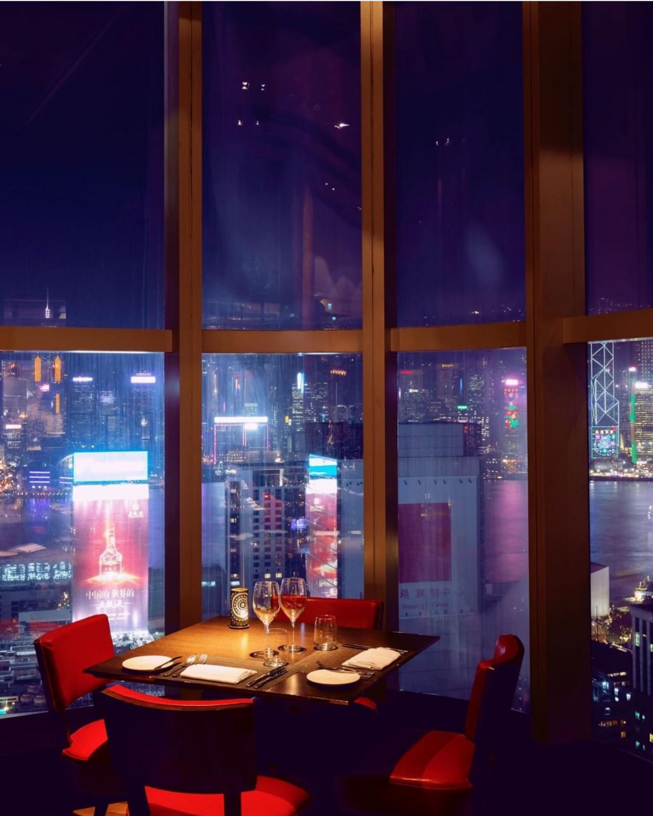 位於The One頂層的Wooloomooloo Prime坐擁無敵海景,可以欣賞日落及夜景的醉人景致,是慶祝生日的熱門之選。(圖:Wooloomooloo Prime Instagram)