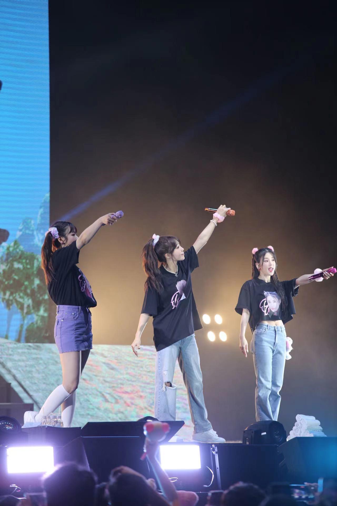 韓國女團Apink在九龍灣國際展貿中心STAR HALL舉行巡演香港站。