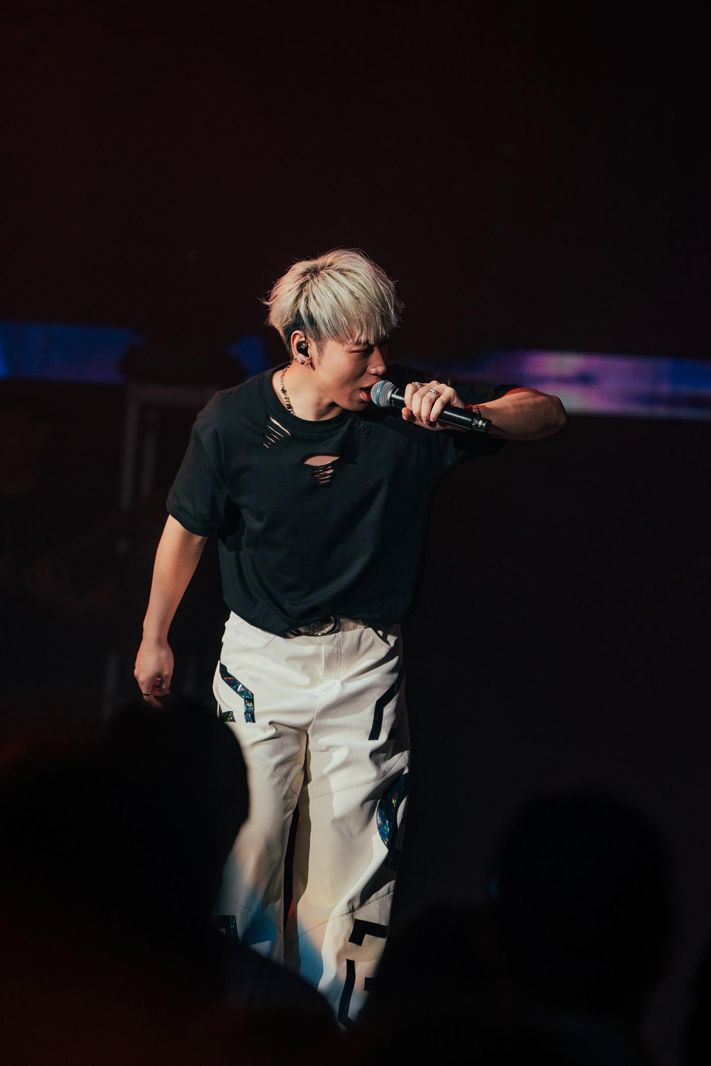 台灣男團五堅情首來港開騷 特選歌單摸仿四大大王跳唱《對你愛不完》