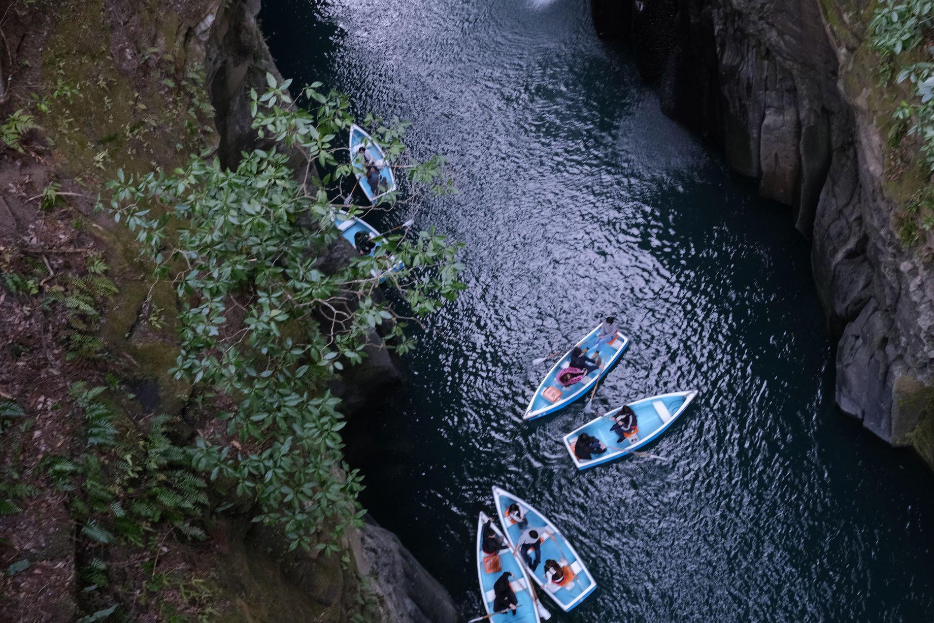 既然一場來到,有不少遊客都會參加划船體驗,划船體驗每隻船租金由¥4,100起,限時30分鐘