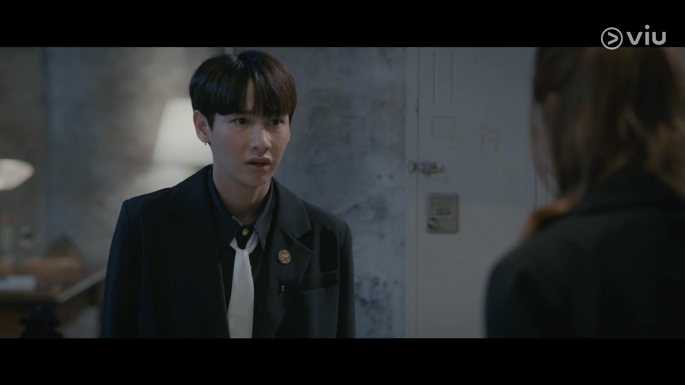 Dome(Gun Atthaphan飾)