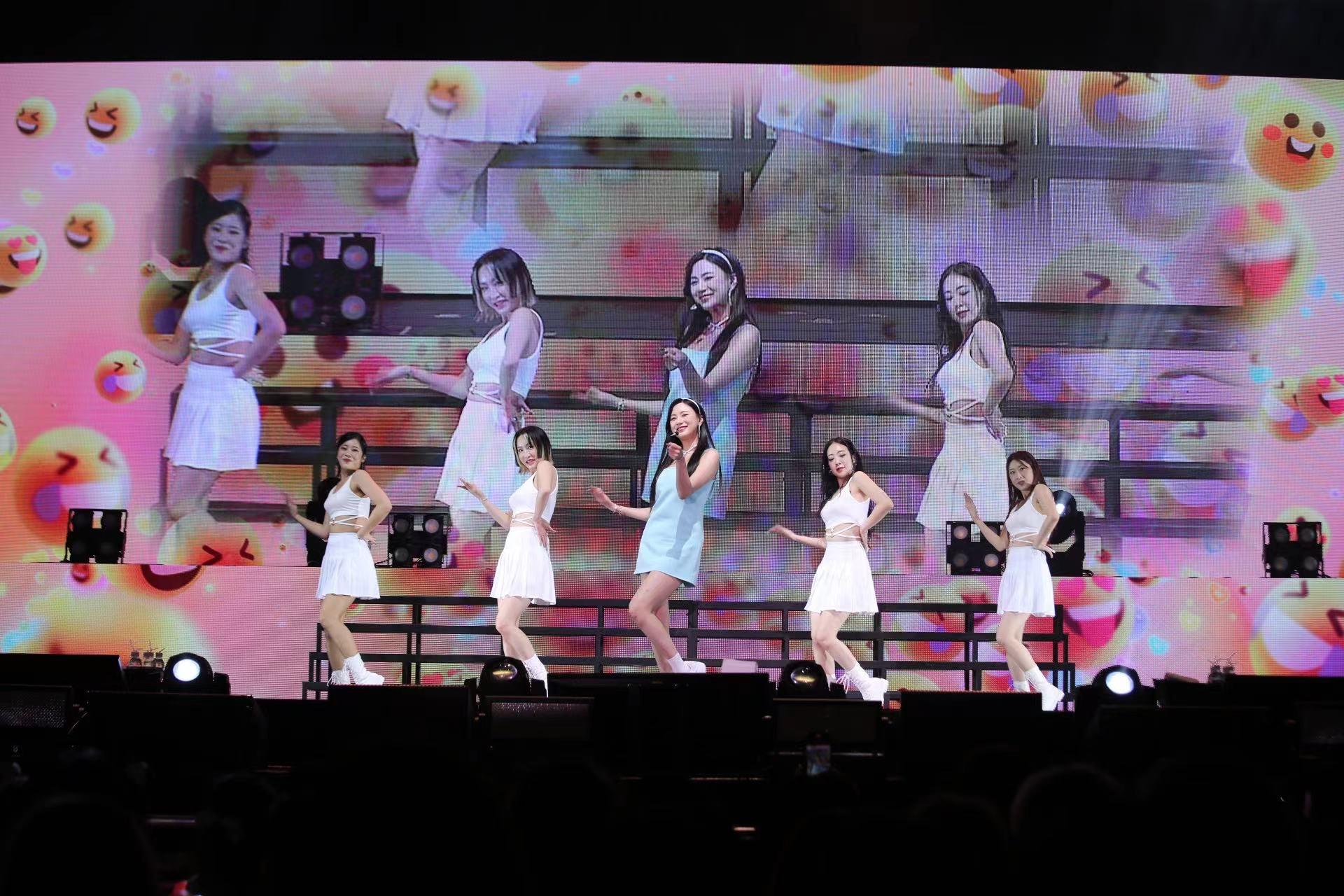 韓國女團Apink在九龍灣國際展貿中心STAR HALL舉行巡演香港站。