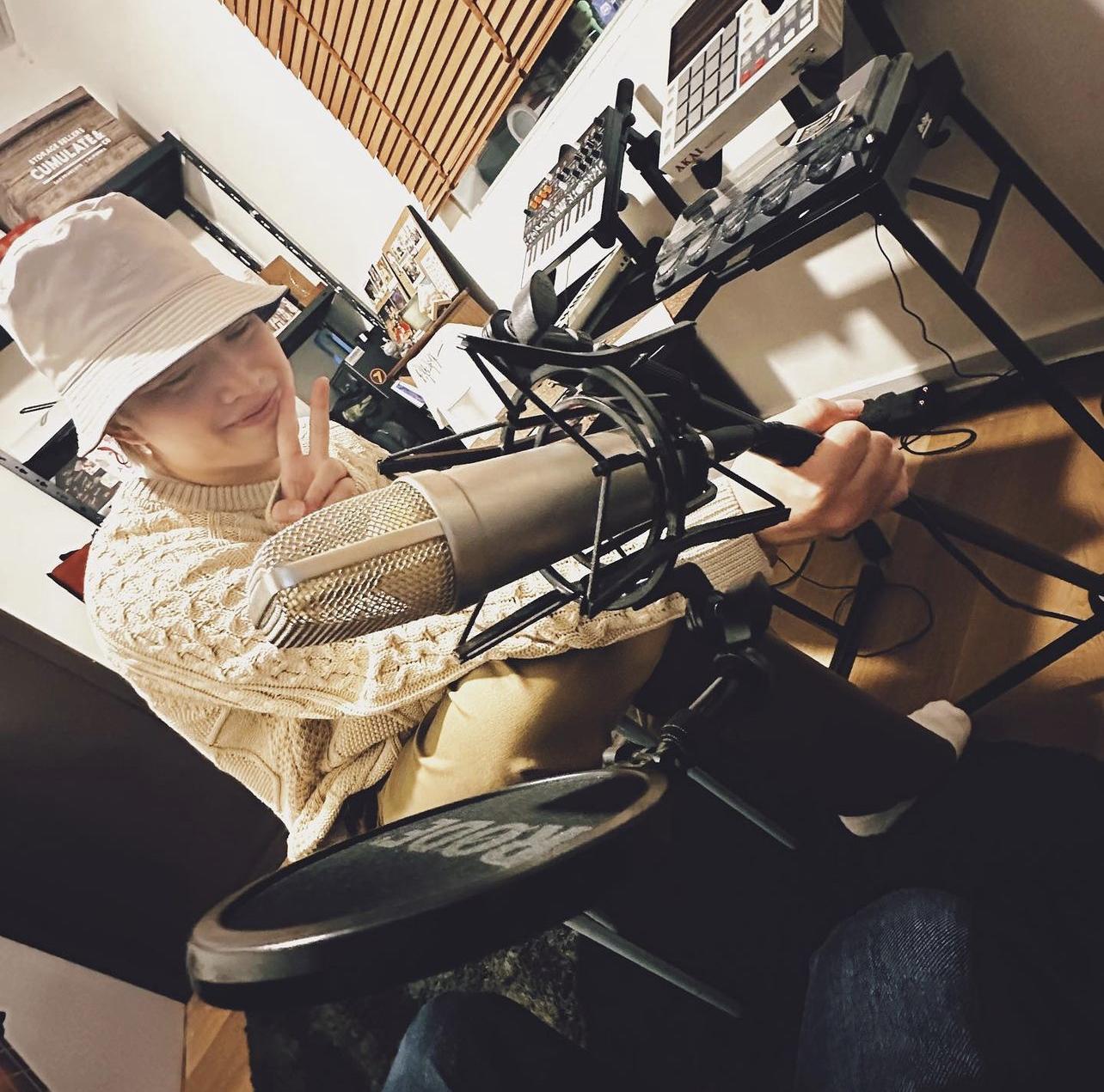 Herman對於Jer幫手托咪錄demo,大為感動。(IG@Herman)