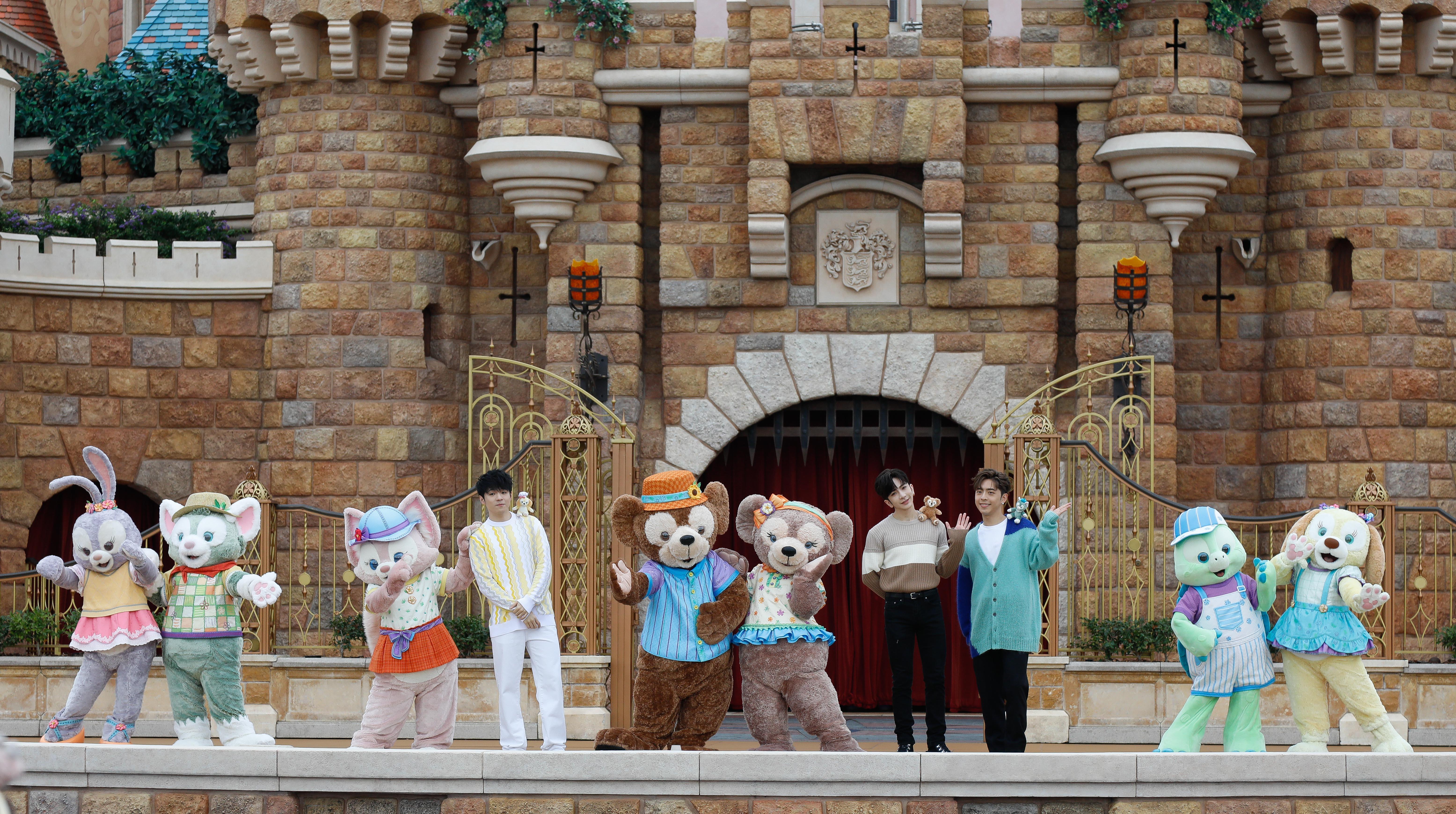 邀請到MIRROR成員Anson Lo Edan及Ian參與「Duffy與好友同萌遊」慶祝派對