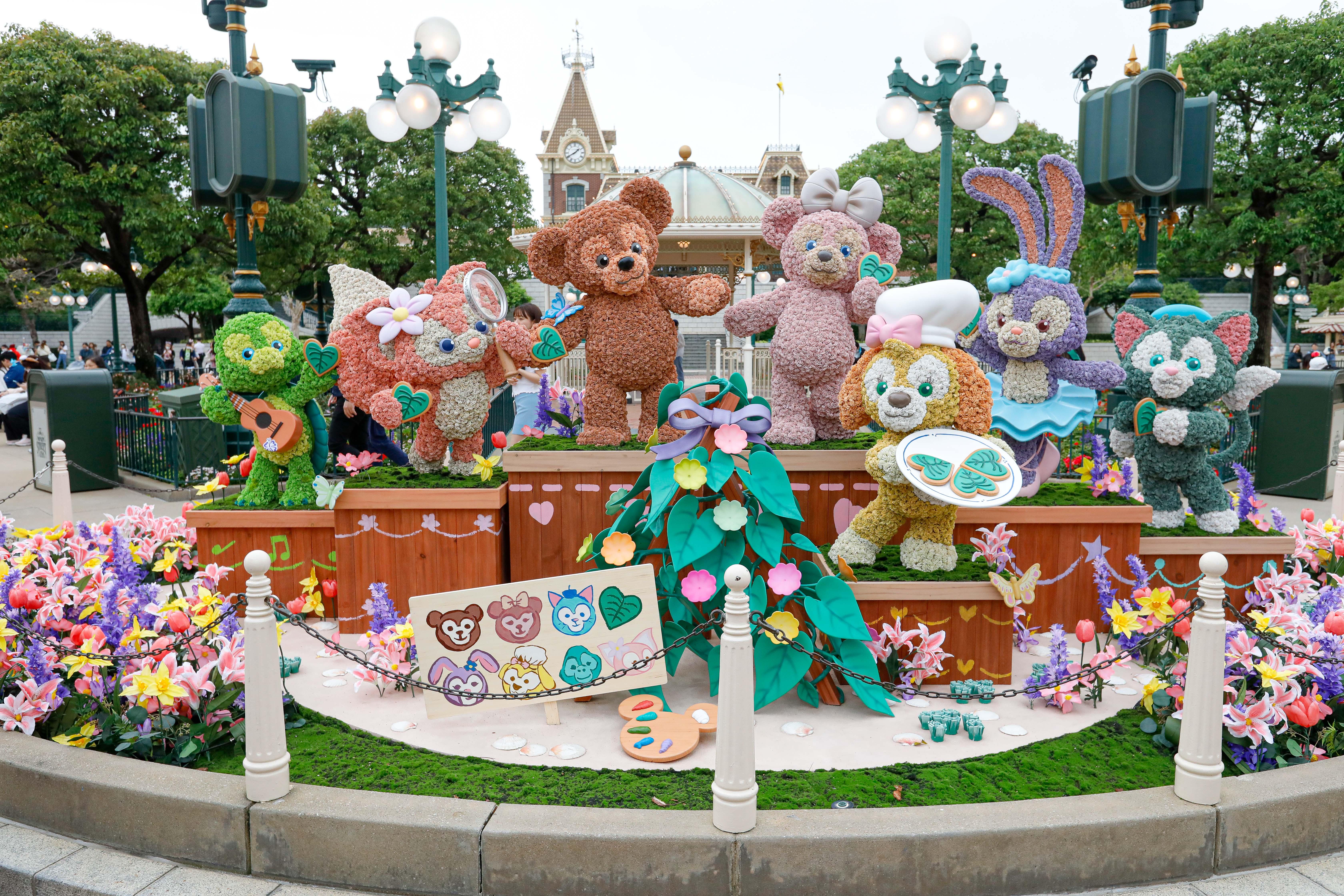 Duffy與好友的塑像