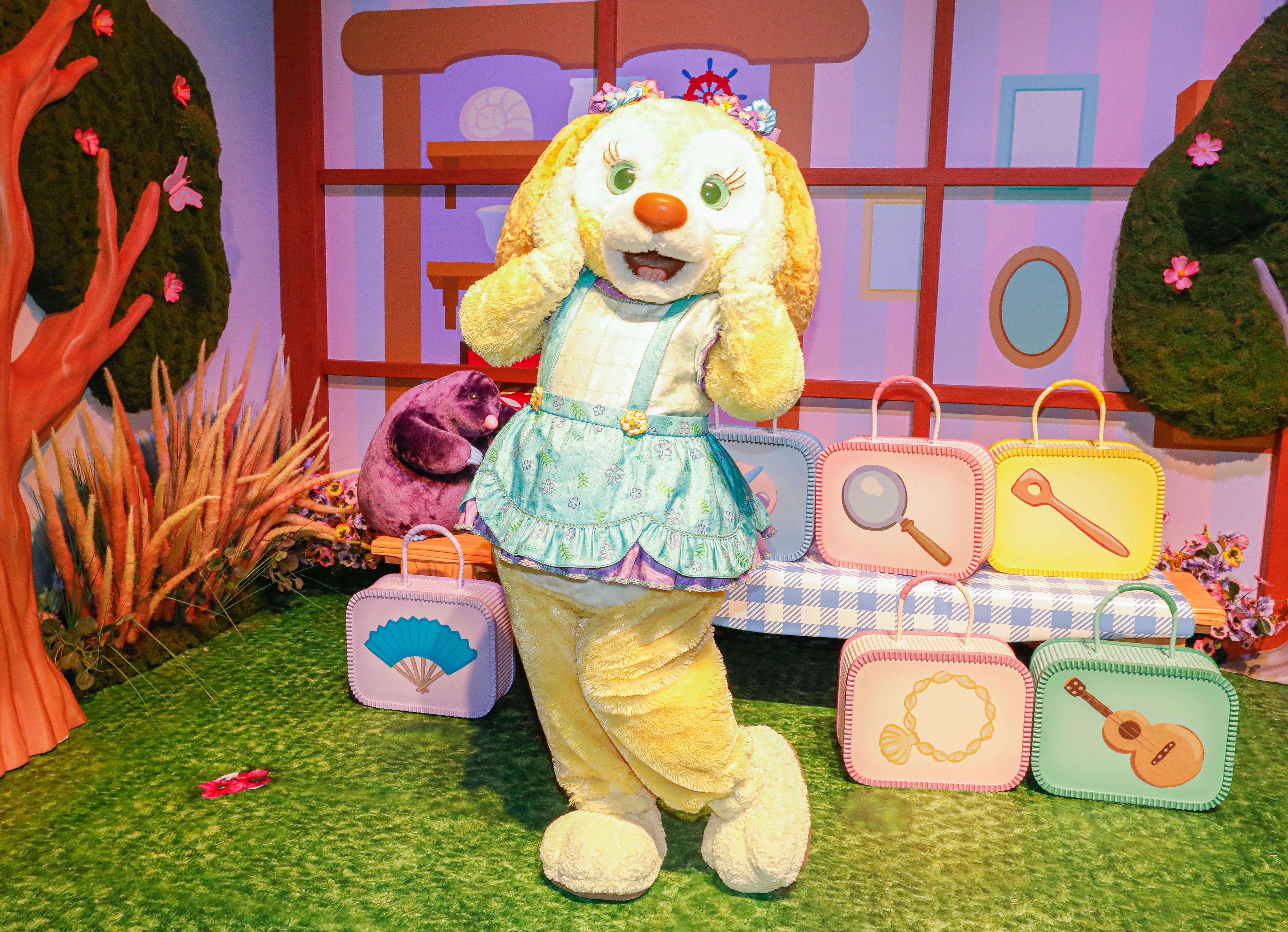 Duffy與好友遊玩屋