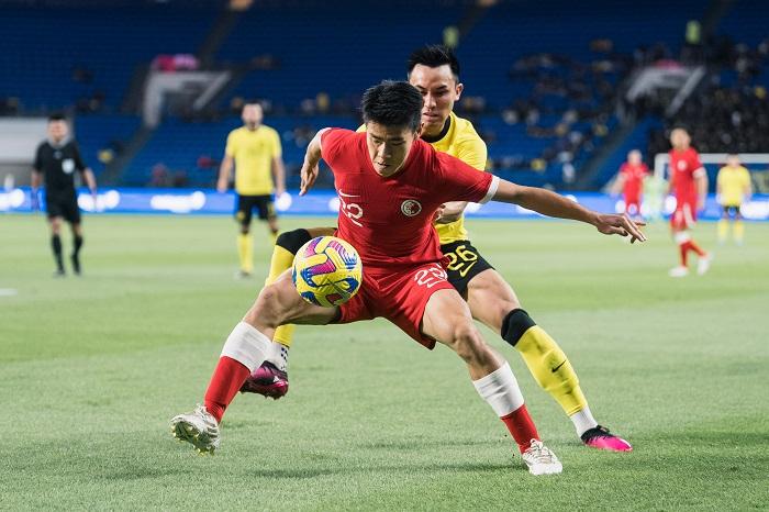 港隊的孫銘謙今仗在前線為港隊爭取到機會。(香港足球總會圖片)