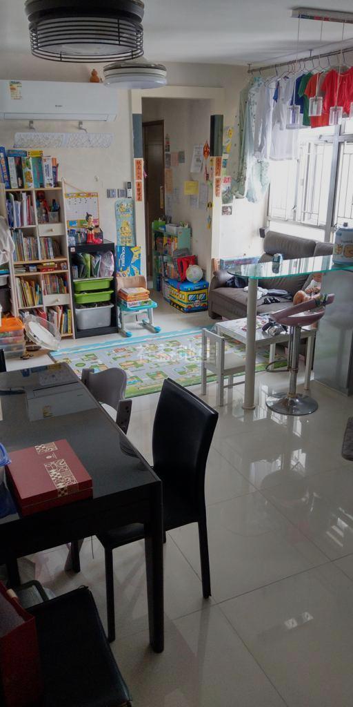 大廳空間闊落,相當實用見使。(代理提供)