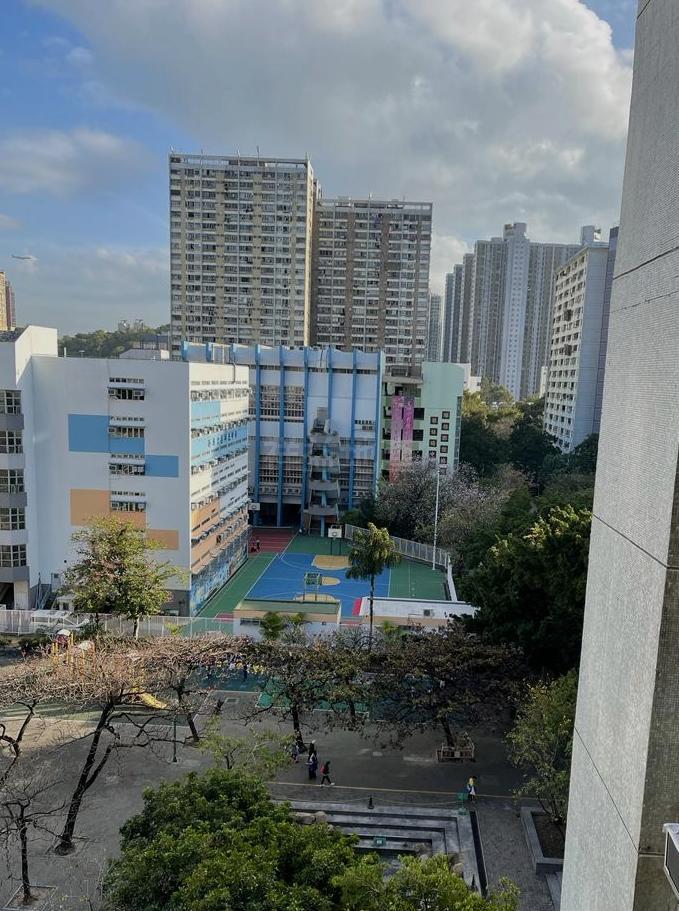 單位景觀十分開揚,以園景、球場景和樓景為主。(代理提供)