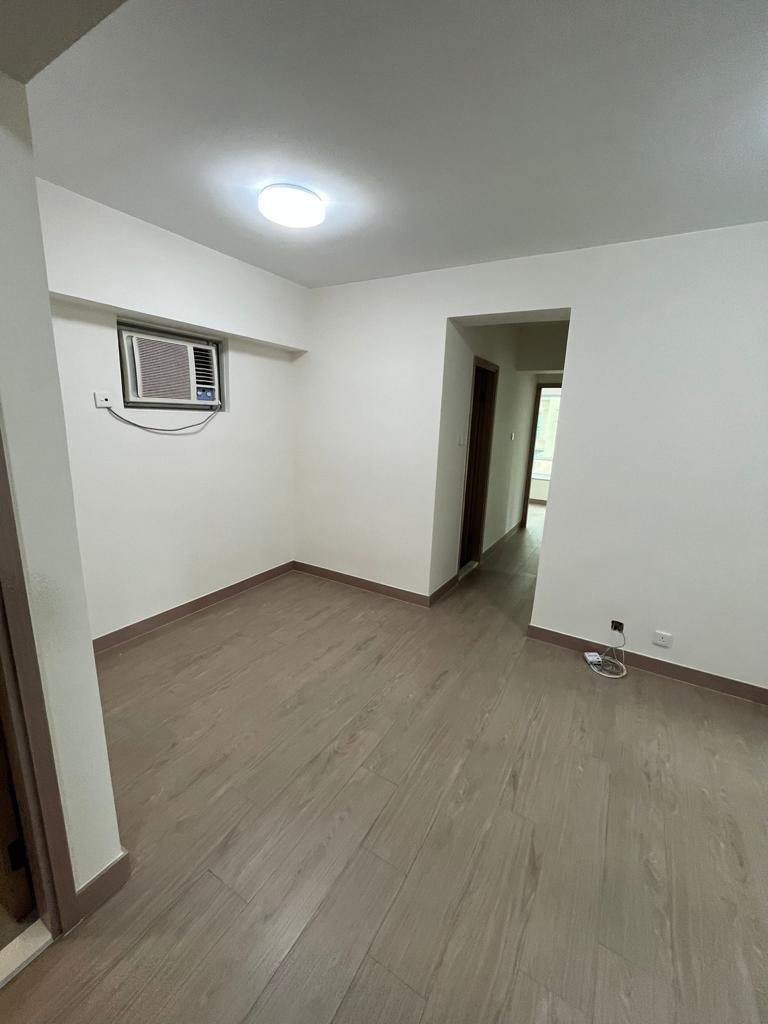 長方形開則大廳,間隔見使。(代理提供)