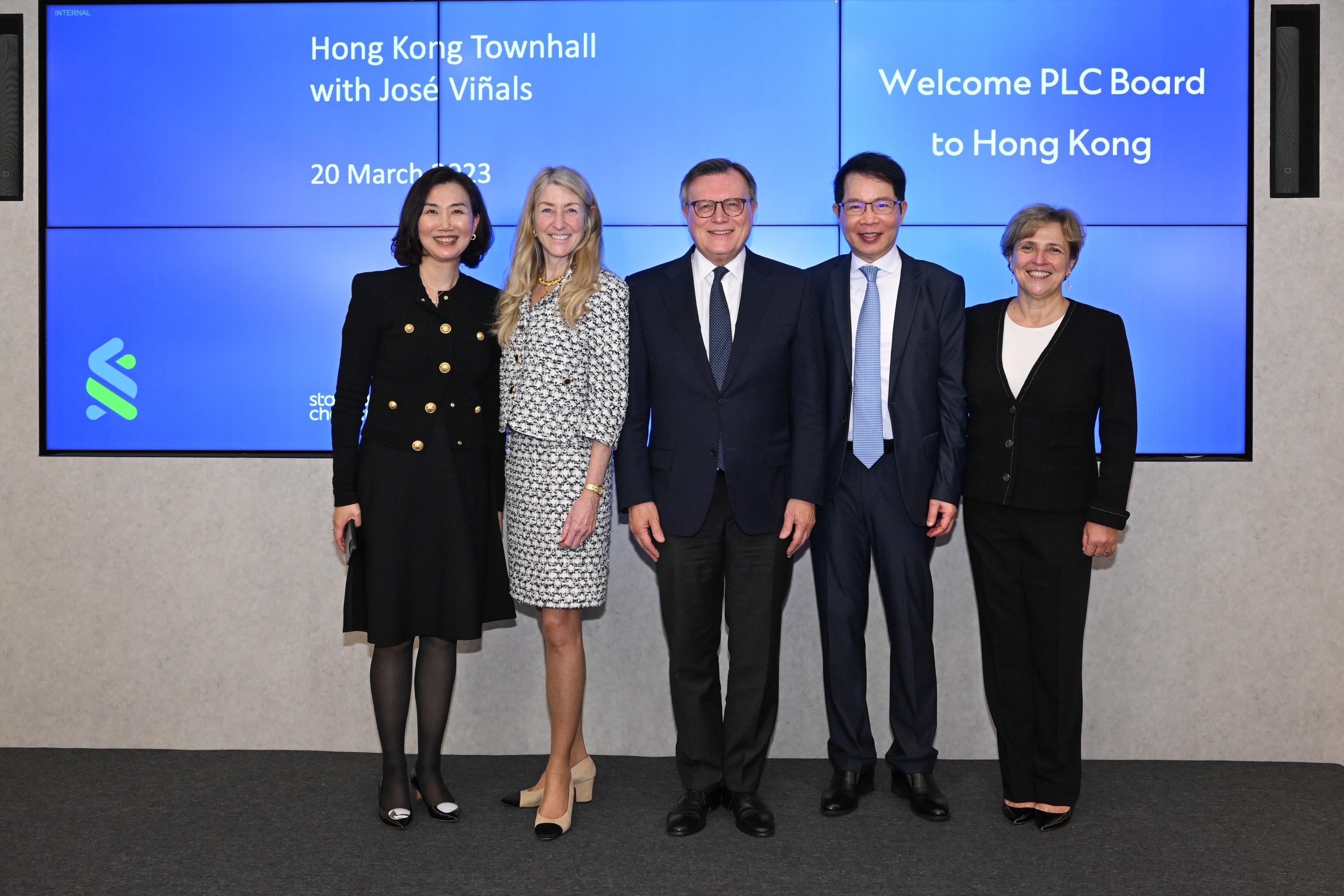 銀行動態|渣打主席韋浩思率10名獨立非執董來港開董事會