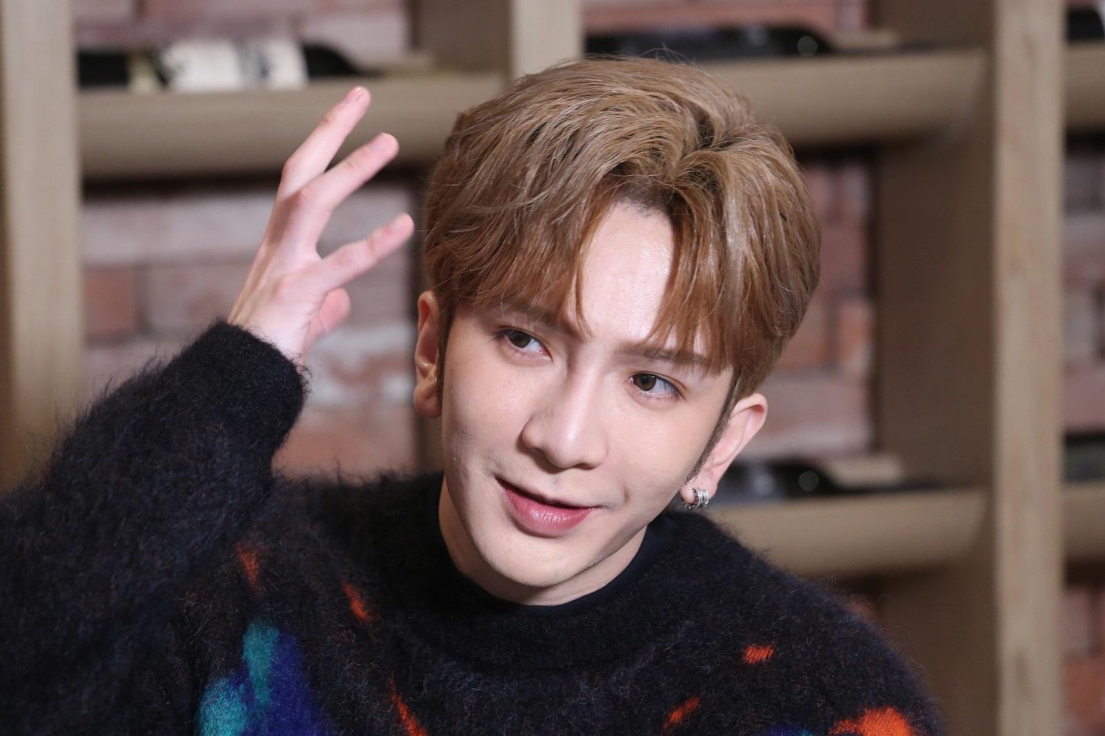 Anson Lo露完額頭,透露下次想挑戰長髮Wet Look。(董立華攝)